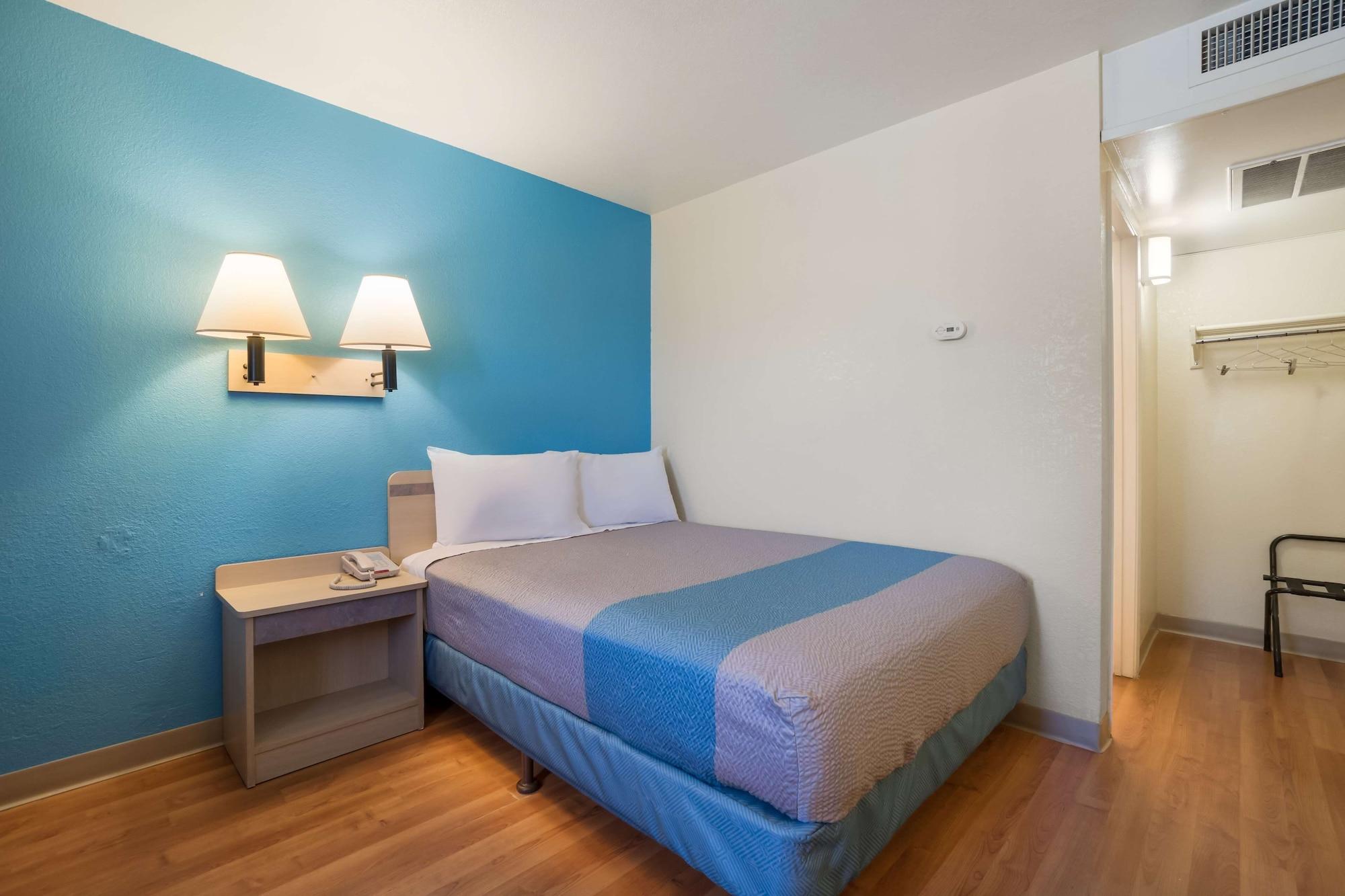 6-grand Junction, Co Hotel 2*